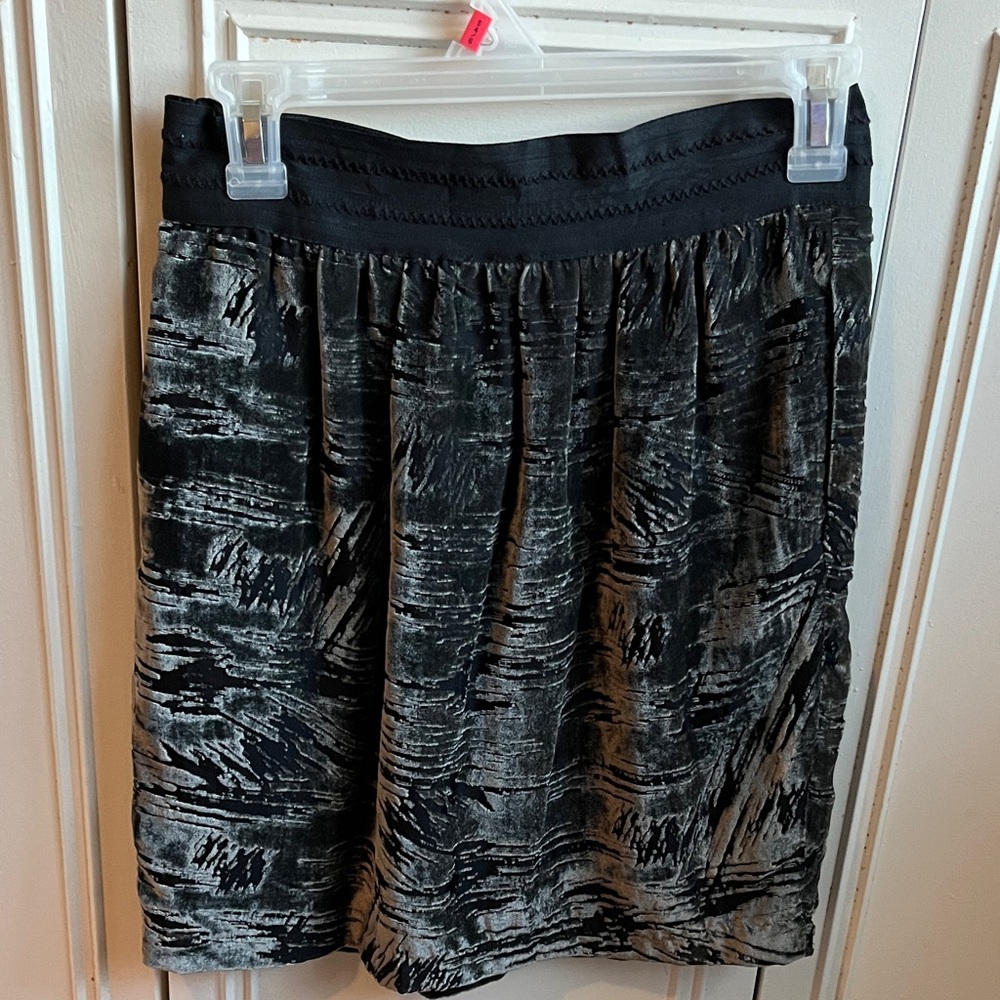Elegant Black and Gray faux crushed velvet Women's Skirt - Picture 3 of 4